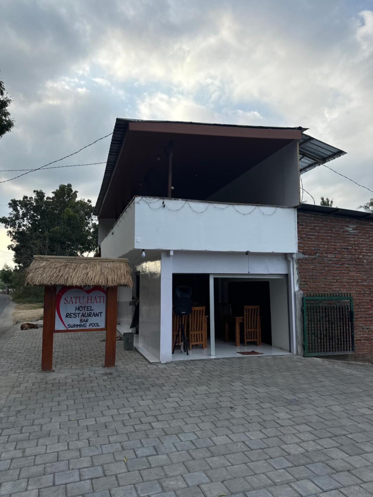 Satu Hati Hotel Ekas Extérieur photo